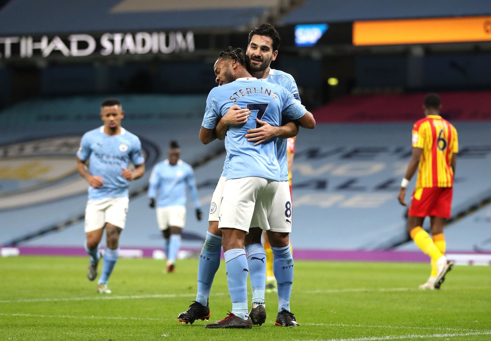 包含了若干 包含了若干